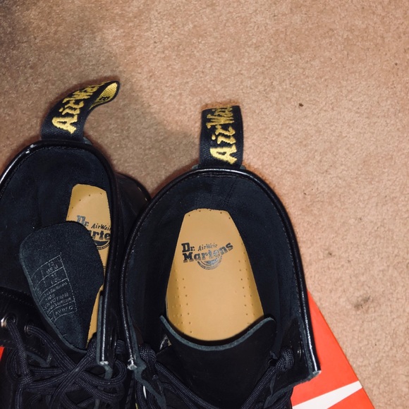 Dr. Marten Boots - Picture 4 of 5